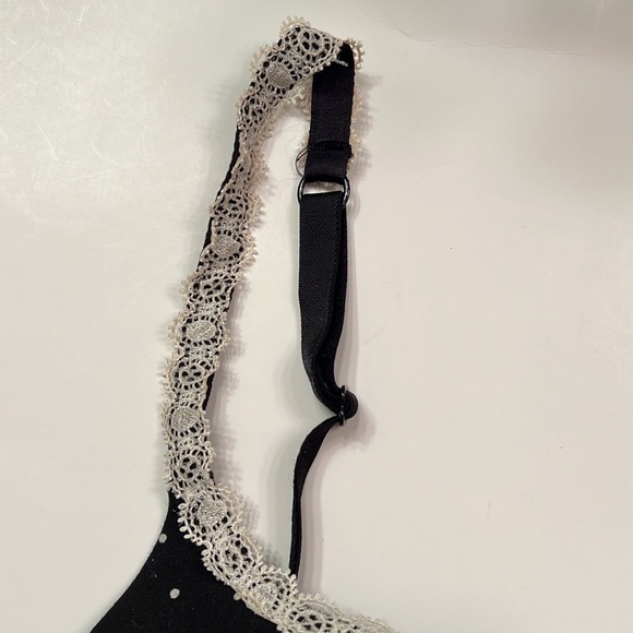 Victoria’s Secret padded bra - Picture 2 of 6